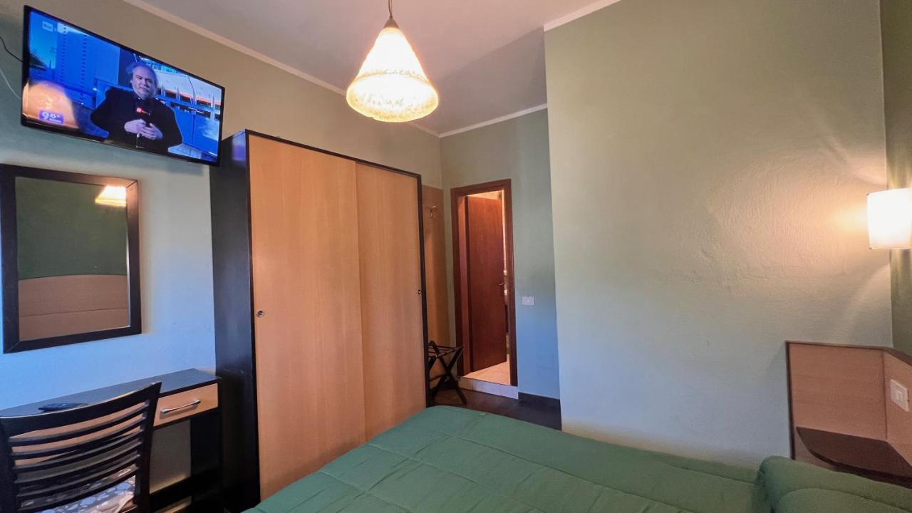 Hotel Il Cavaliere Nero Тиррения Экстерьер фото